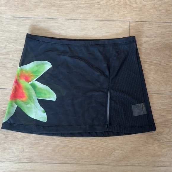 SET - with harper lu matching black & green floral mesh top & skirt - Picture 5 of 6